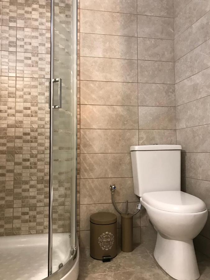 Leonora'S Apartment Принос Екстериор снимка
